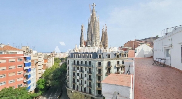 PISO EN EIXAMPLE