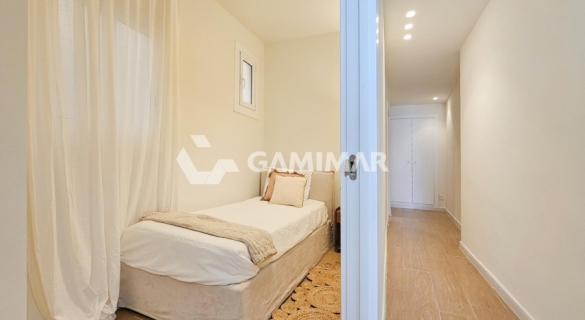 MAGNÍFICA VIVIENDA EN GRACIA