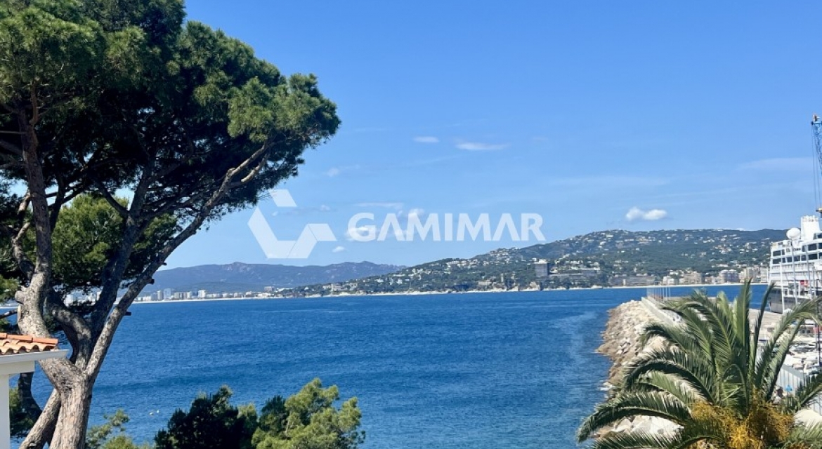 EXCLUSIVO PISO CON ESPECTACULARES VISTAS AL MAR JUNTO AL FARO DE PALAMÓS