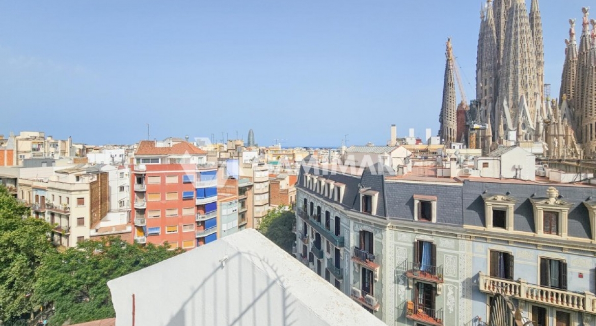 PISO EN EIXAMPLE
