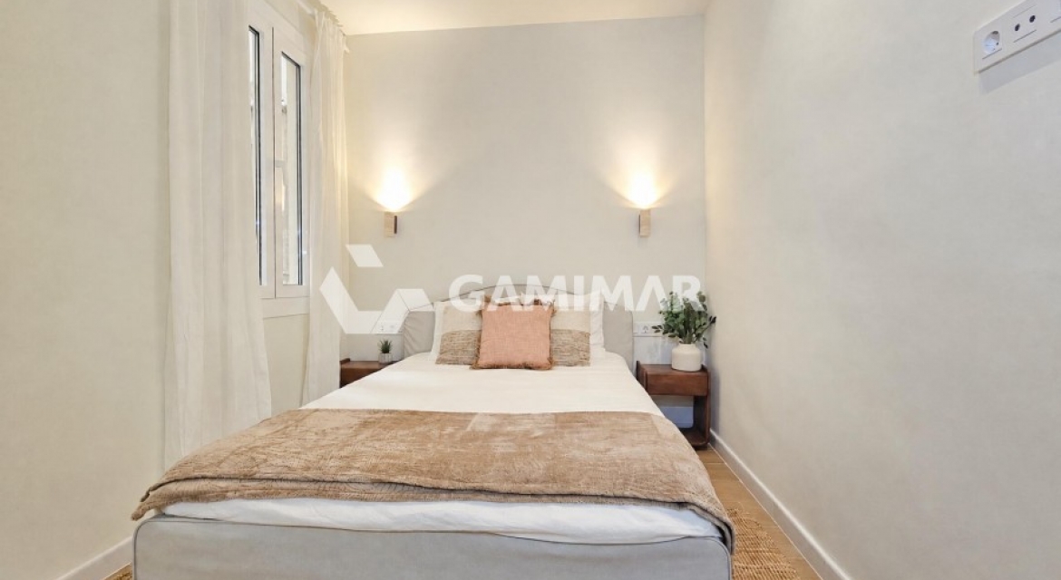 MAGNÍFICA VIVIENDA EN GRACIA